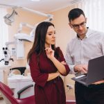 invisalign vs traditional braces for adults which is better